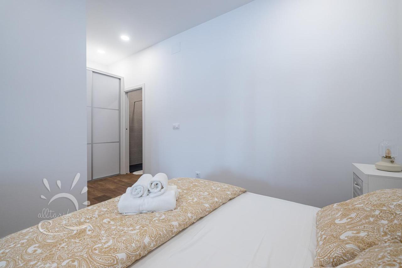 Apartamentos Dom Room Tarifa Exterior photo